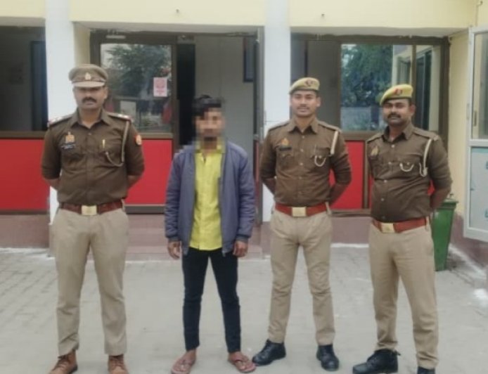 थाना खड्डा पुलिस द्वारा अपहरण आदि के मामले में एक नफर वांछित अभियुक्त को किया गया गिरफ्तार